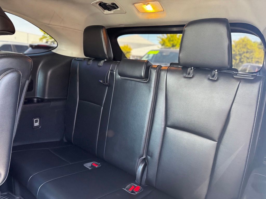 Used 2022 Toyota Highlander Hybrid SUV