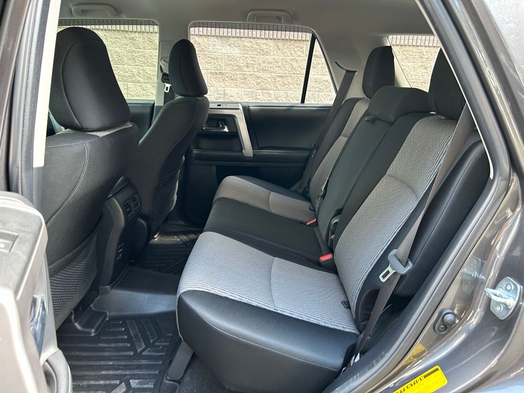 Thumbnail: 2019 Toyota 4Runner - 13