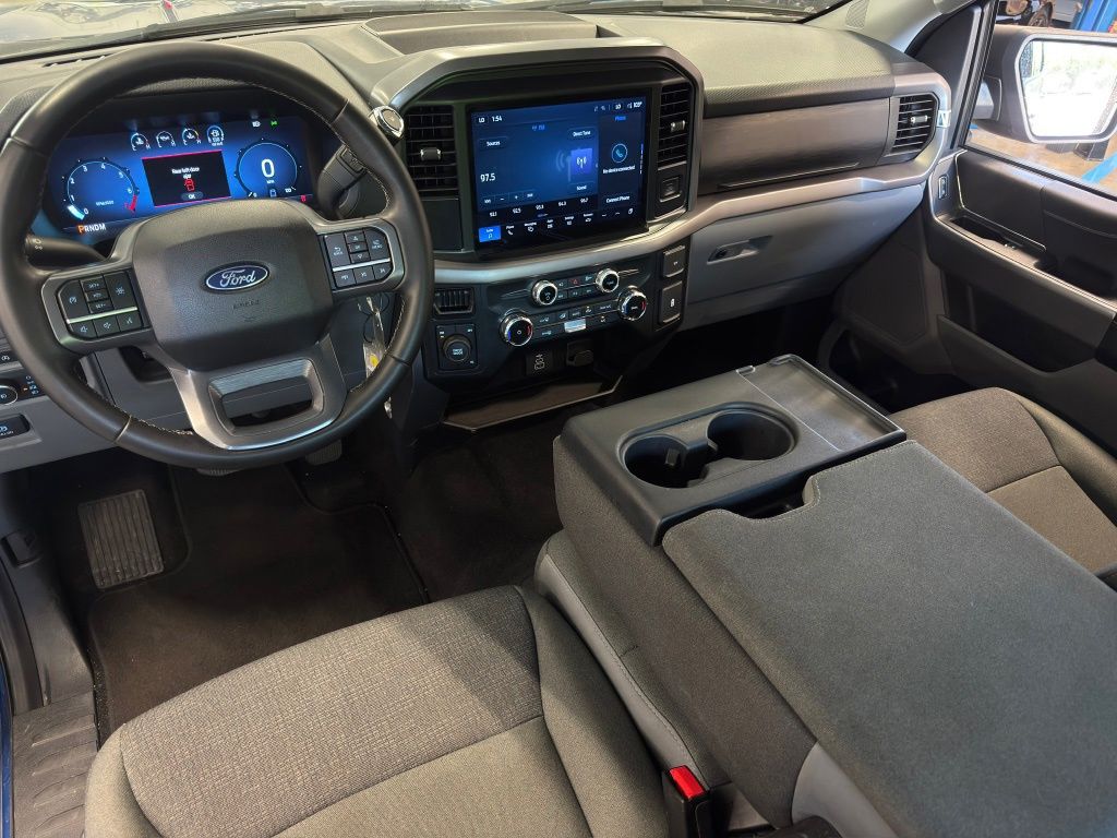 2025 Ford F-150 XLT - 2