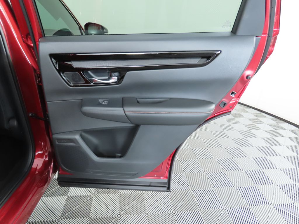 2025 Honda CR-V Sport Touring 28