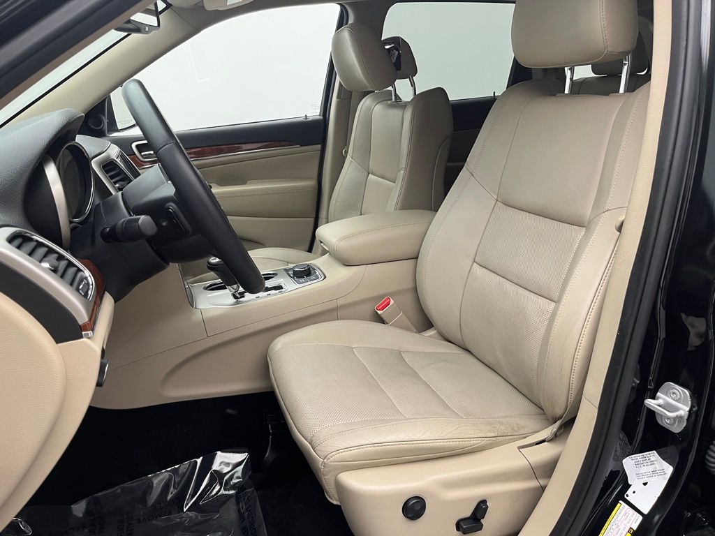 Thumbnail: 2013 Jeep Grand Cherokee - 9