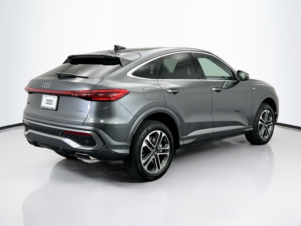 Thumbnail: 2025 Audi Q5 - 6