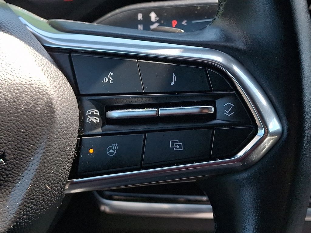 used 2025 Chevrolet Equinox car, priced at $28,394