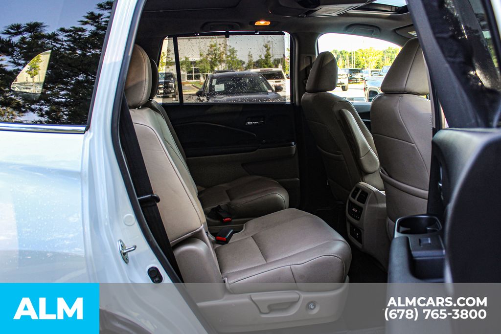 Used 2021 White Honda Elite image 21