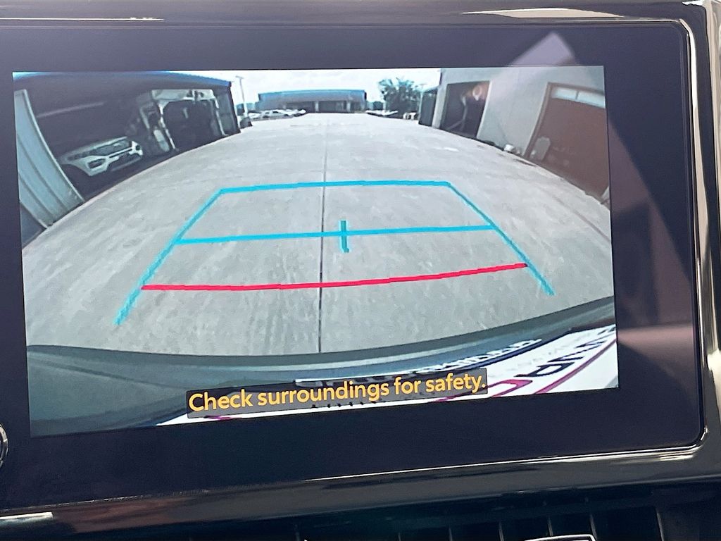 Used 2025 Blue Toyota L image 14