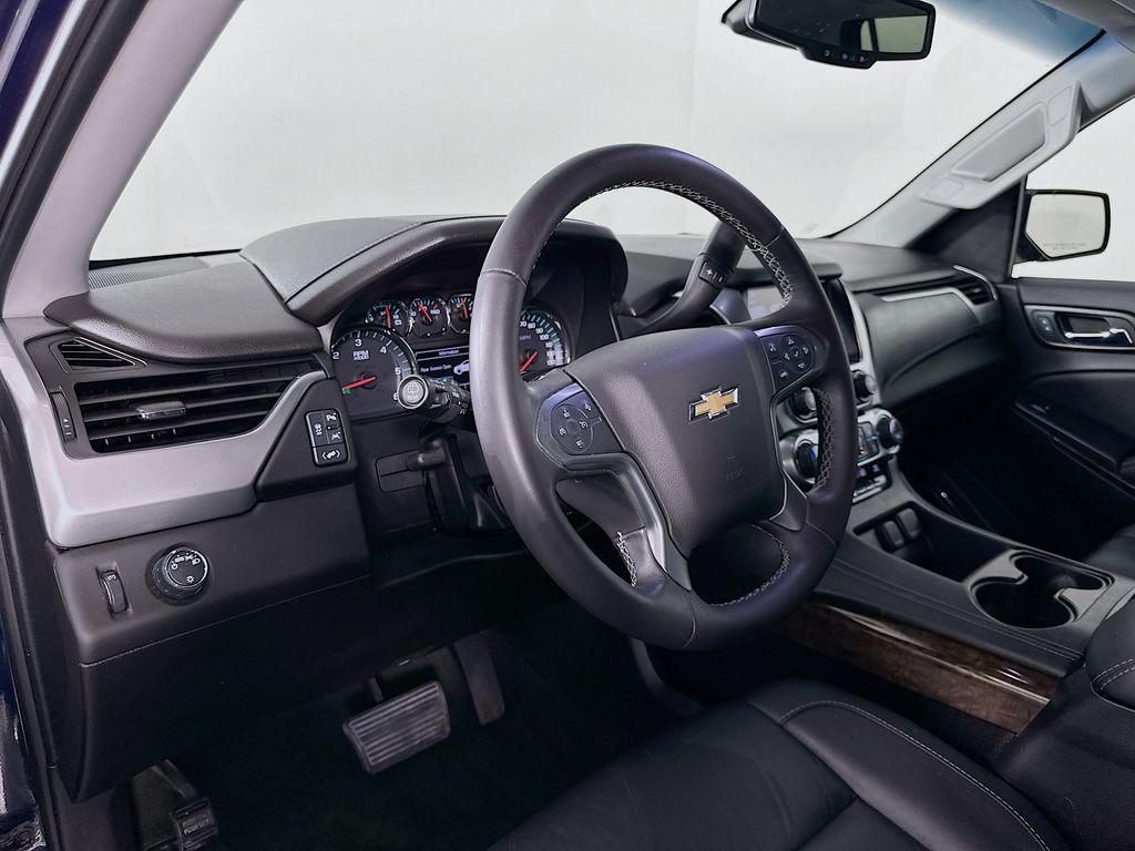 Thumbnail: 2017 Chevrolet Tahoe - 9