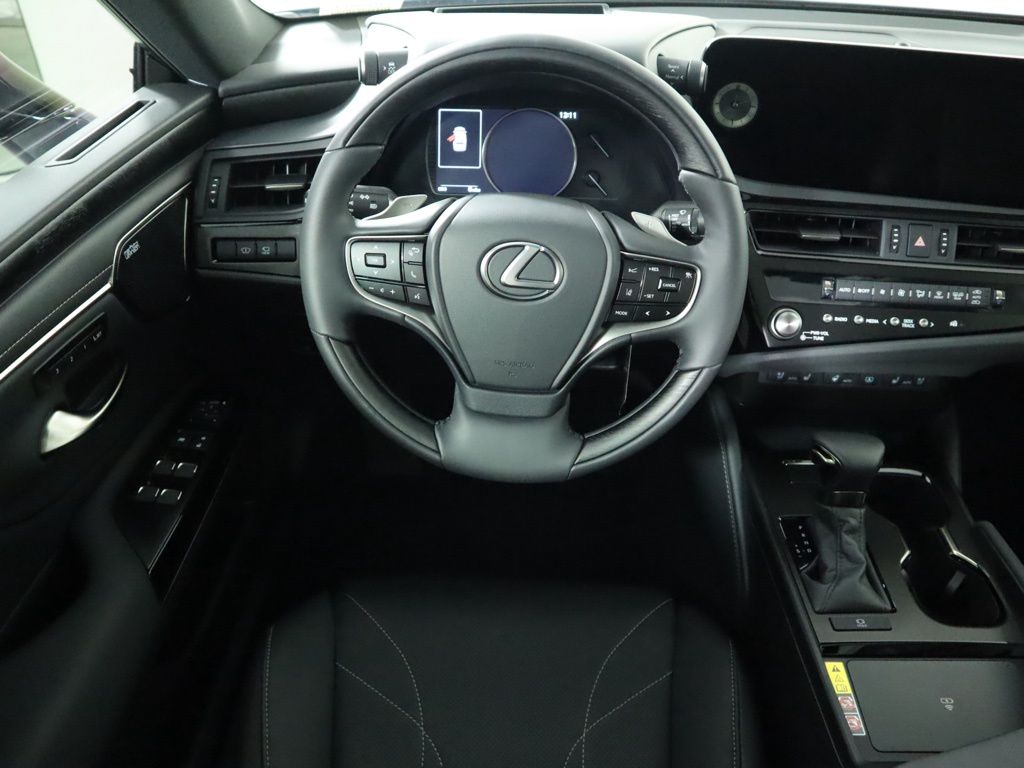 Thumbnail: 2024 Lexus ES - 11