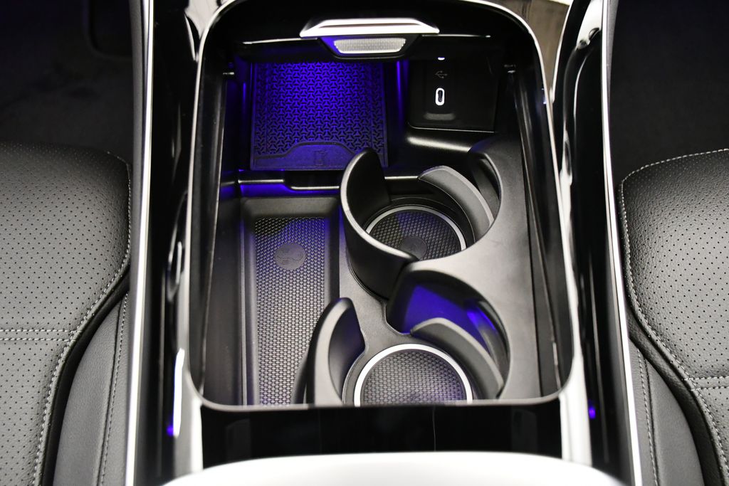 Thumbnail: 2026 Mercedes-Benz GLC - 30