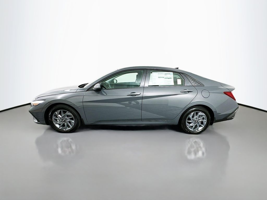 Thumbnail: 2025 Hyundai Elantra - 8