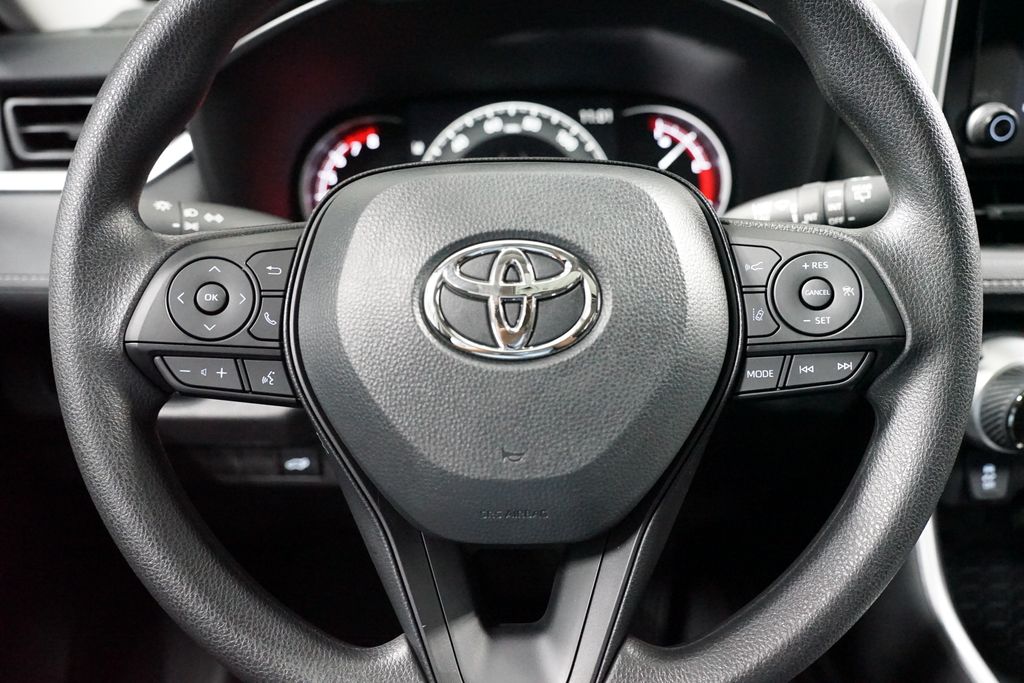 Thumbnail: 2025 Toyota RAV4 - 12