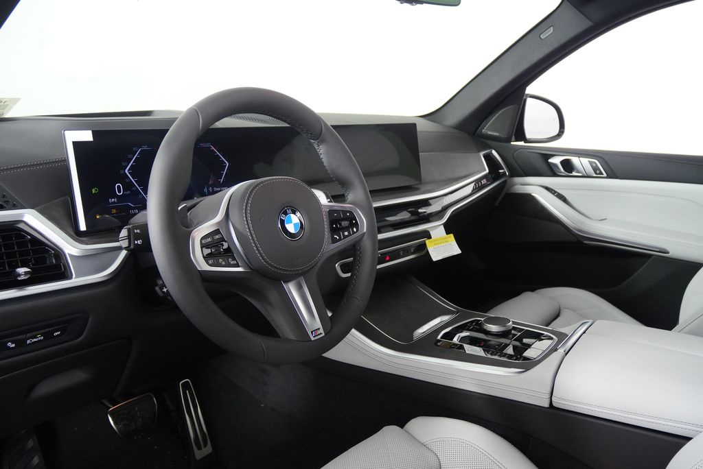 Thumbnail: 2026 BMW X5 - 12