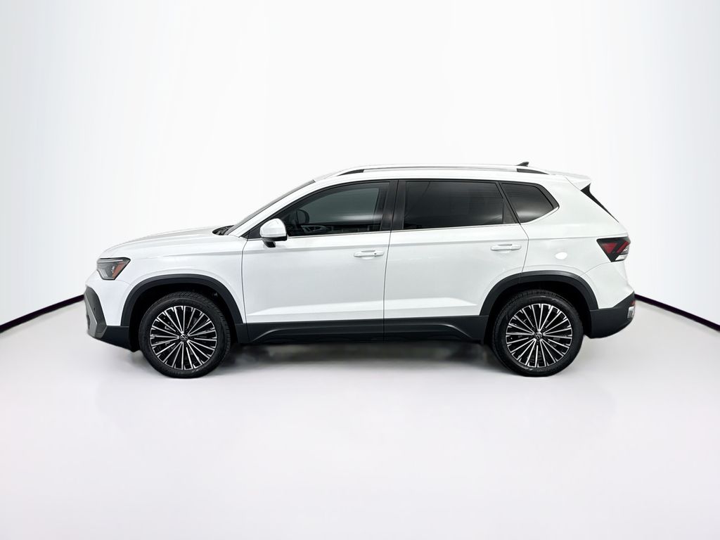 Thumbnail: 2025 Volkswagen Taos - 8