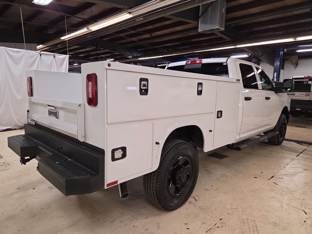 View vehicle photo 7