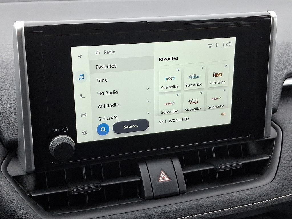 Thumbnail: 2024 Toyota RAV4 - 17