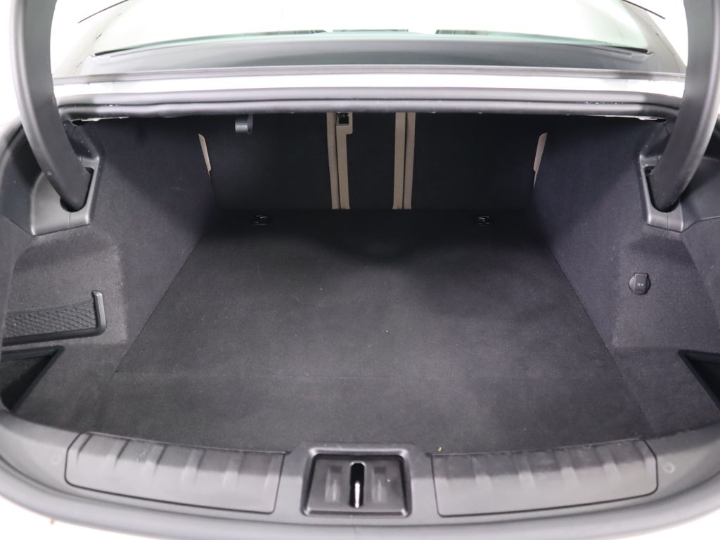 Thumbnail: 2021 Porsche Taycan - 29