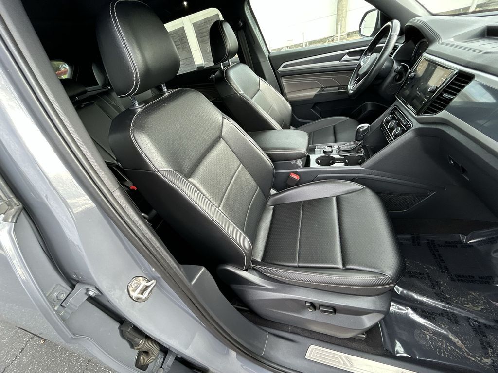 Thumbnail: 2022 Volkswagen Atlas - 25