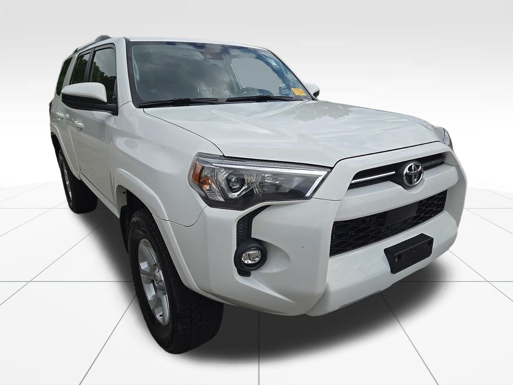 2022 Toyota 4Runner SR5 9