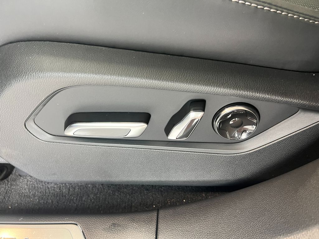 new 2026 Acura RDX car, priced at $49,150
