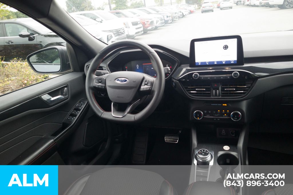 2024 Ford Escape ST-Line photo 21
