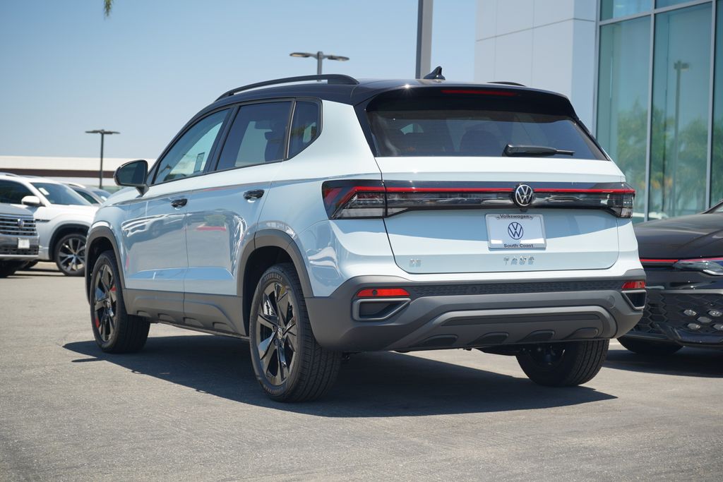 Thumbnail: 2025 Volkswagen Taos - 3