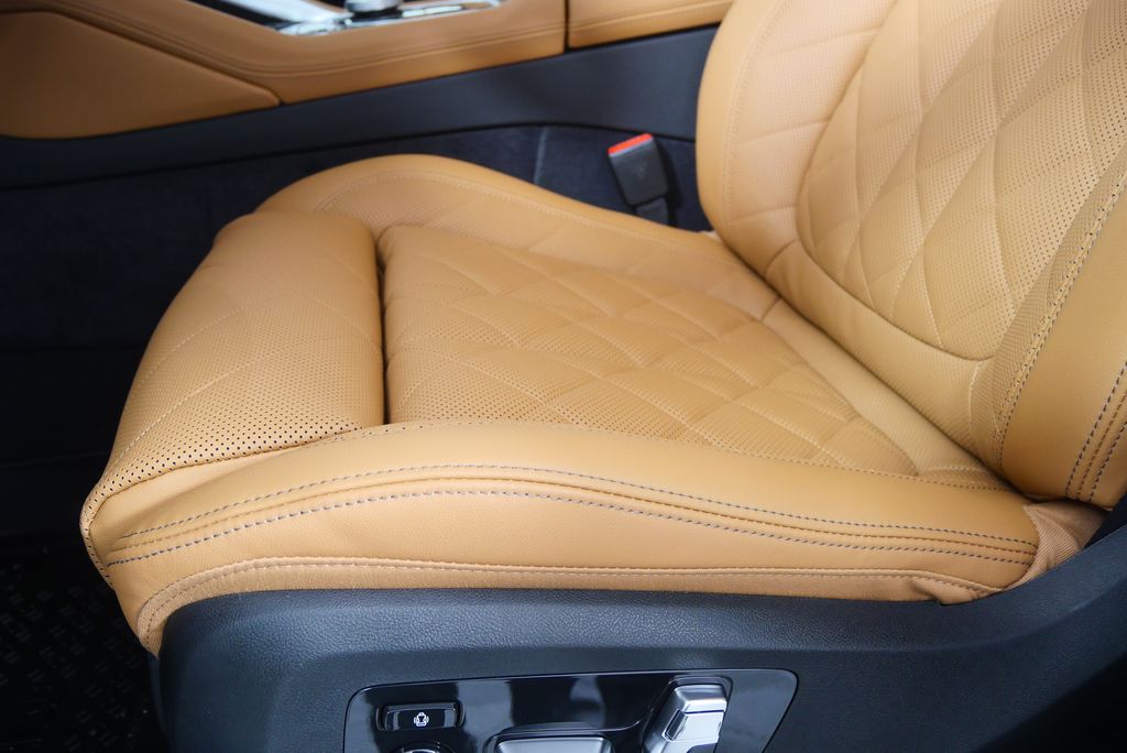 Thumbnail: 2026 BMW X6 - 10