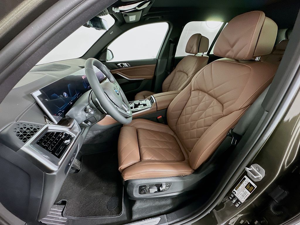 Thumbnail: 2026 BMW X5 - 16