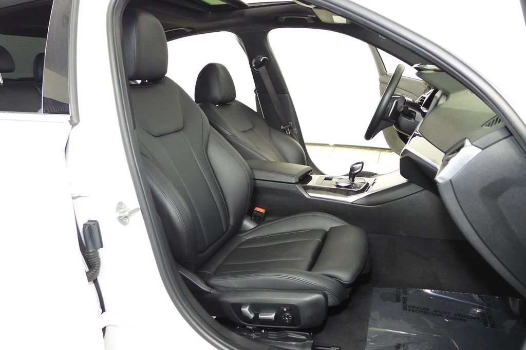 Thumbnail: 2021 BMW 3 Series - 19