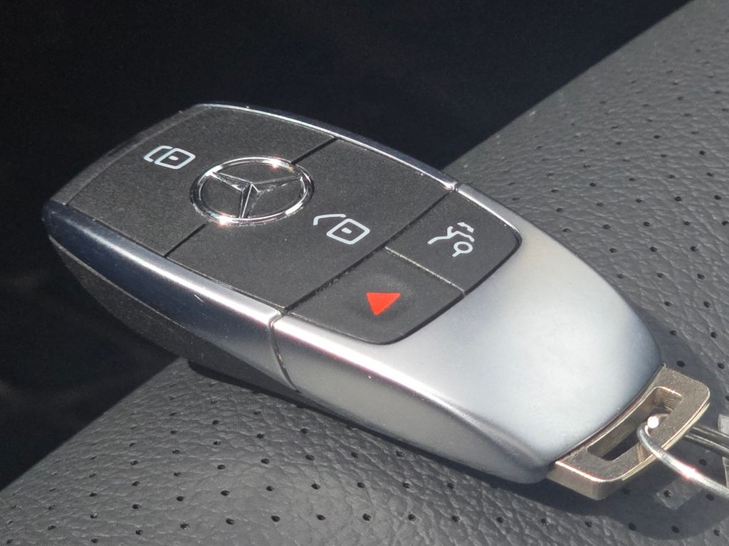 Certified Used 2026 Silver Mercedes-Benz GLE 350 image 41