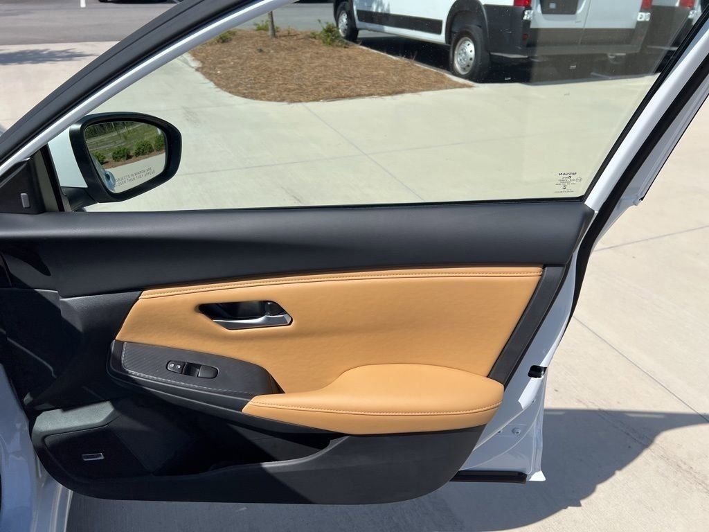 2025 Aspen White Tricoat Nissan Sentra SV FWD Sedan