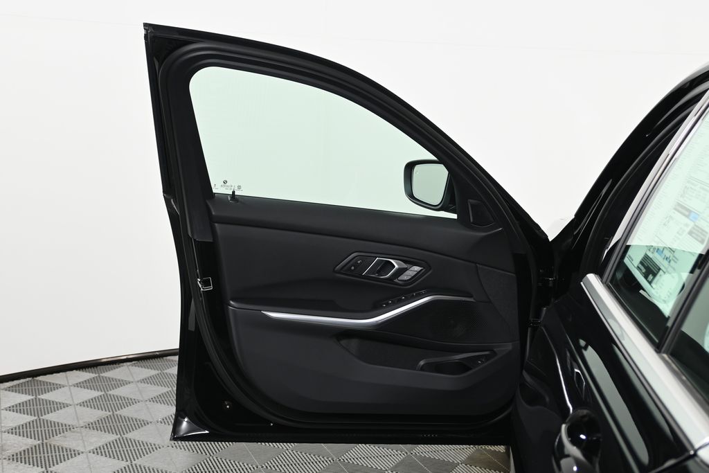 Thumbnail: 2026 BMW 3 Series - 27