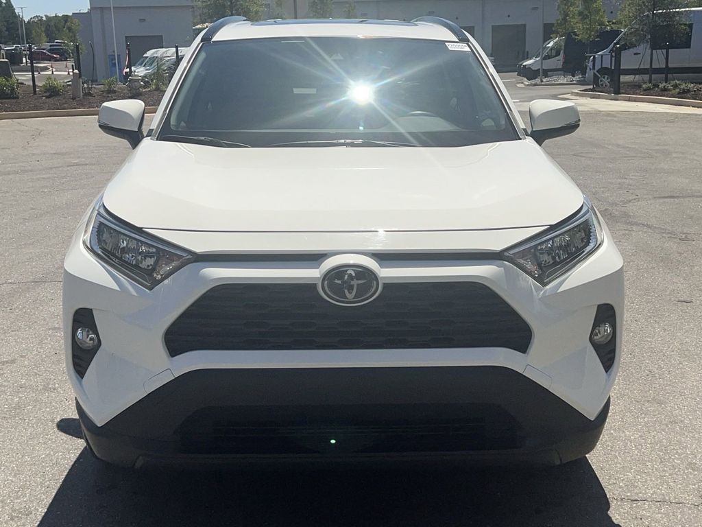 2020 Toyota RAV4 XLE Premium 3