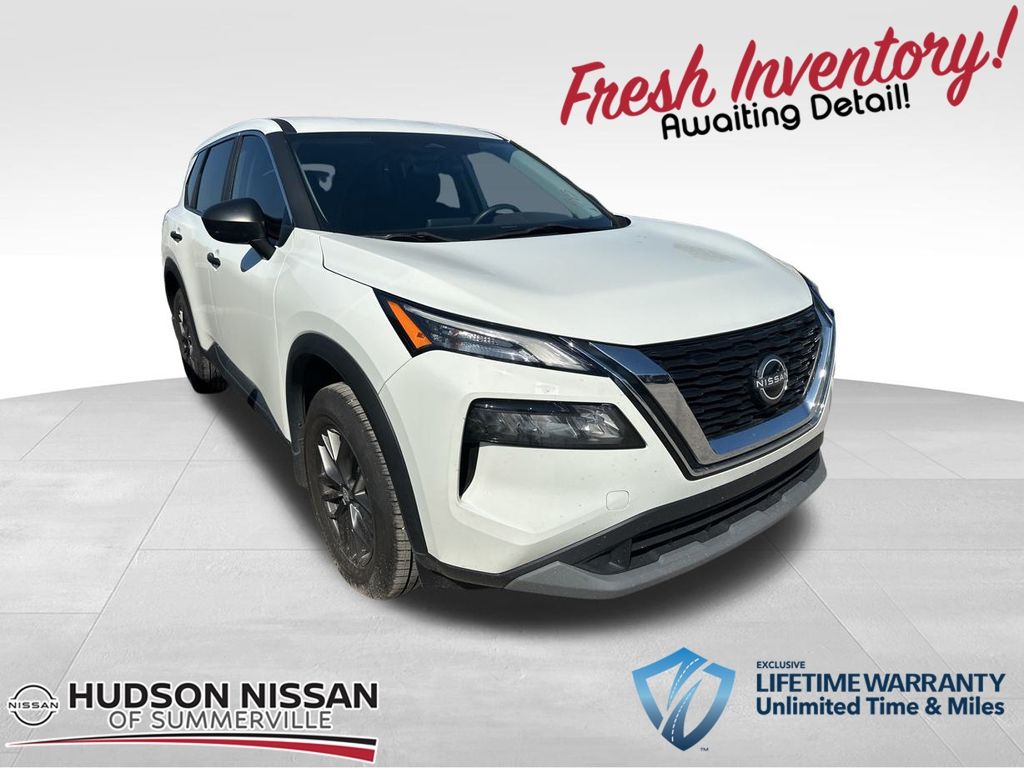 2023 Glacier White Nissan Rogue S SUV