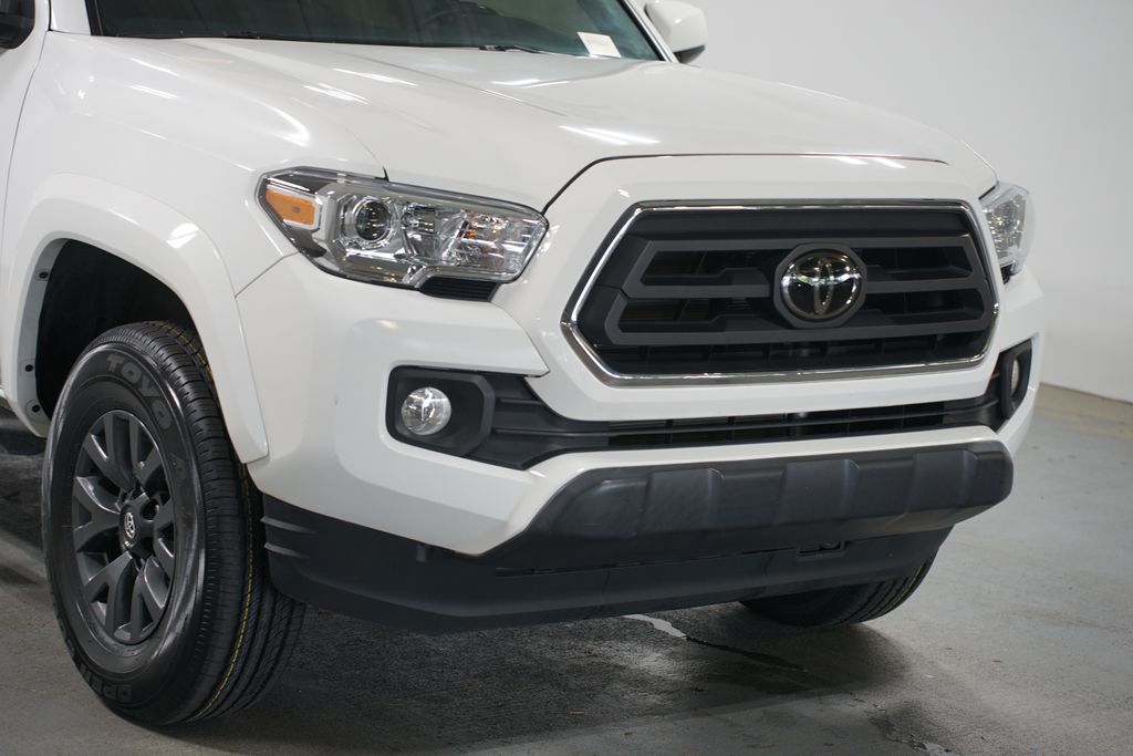 Thumbnail: 2023 Toyota Tacoma - 4