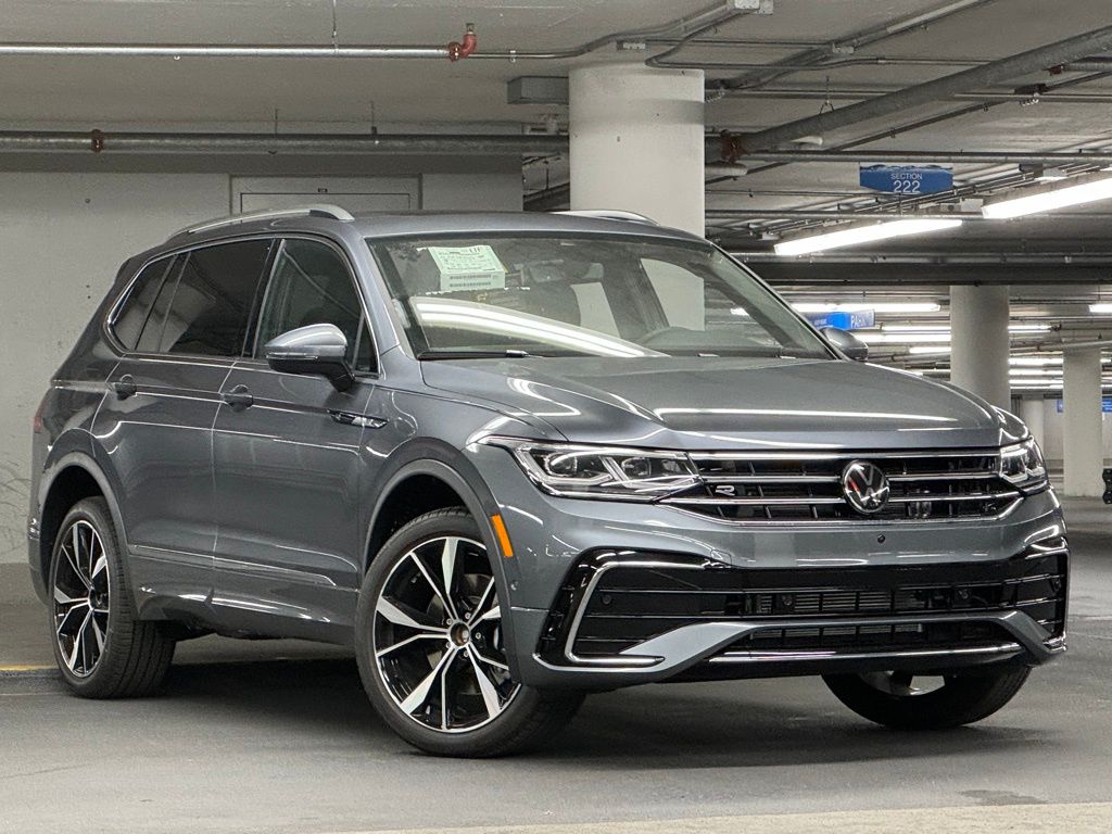 2024 Volkswagen Tiguan 2.0T SEL R-Line 2