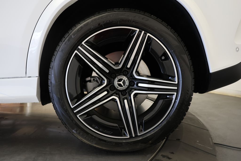 Thumbnail: 2026 Mercedes-Benz GLE - 12