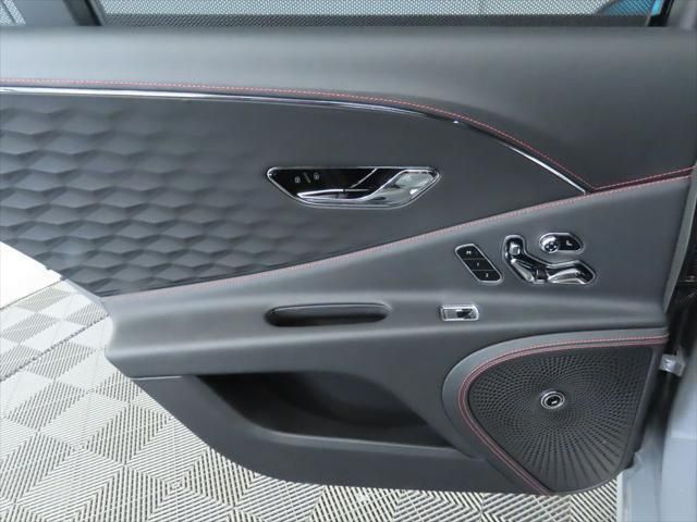 Thumbnail: 2025 Bentley Flying Spur - 28