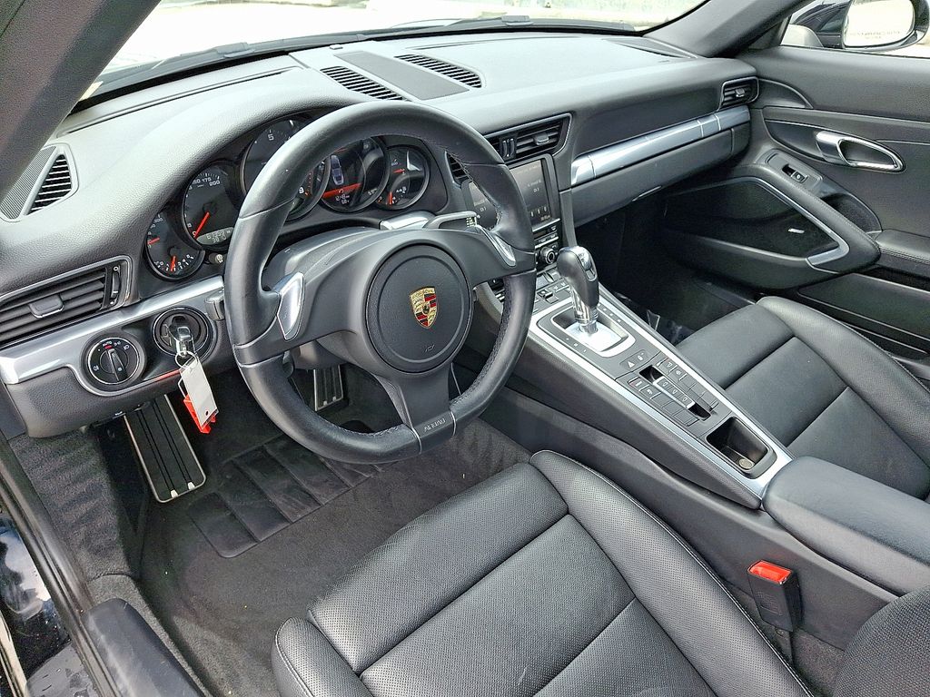 Thumbnail: 2012 Porsche 911 - 4