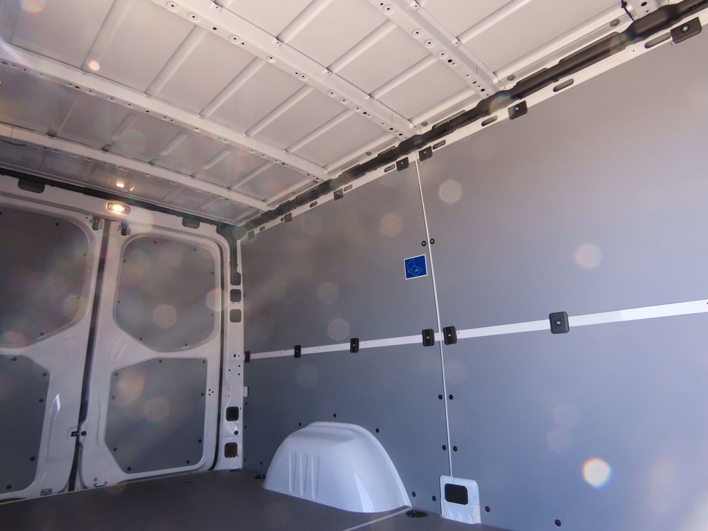 2025 Mercedes-Benz Sprinter 2500 25