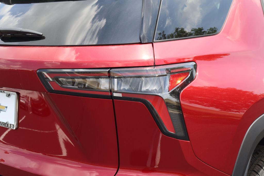 Thumbnail: 2027 Chevrolet Equinox - 7