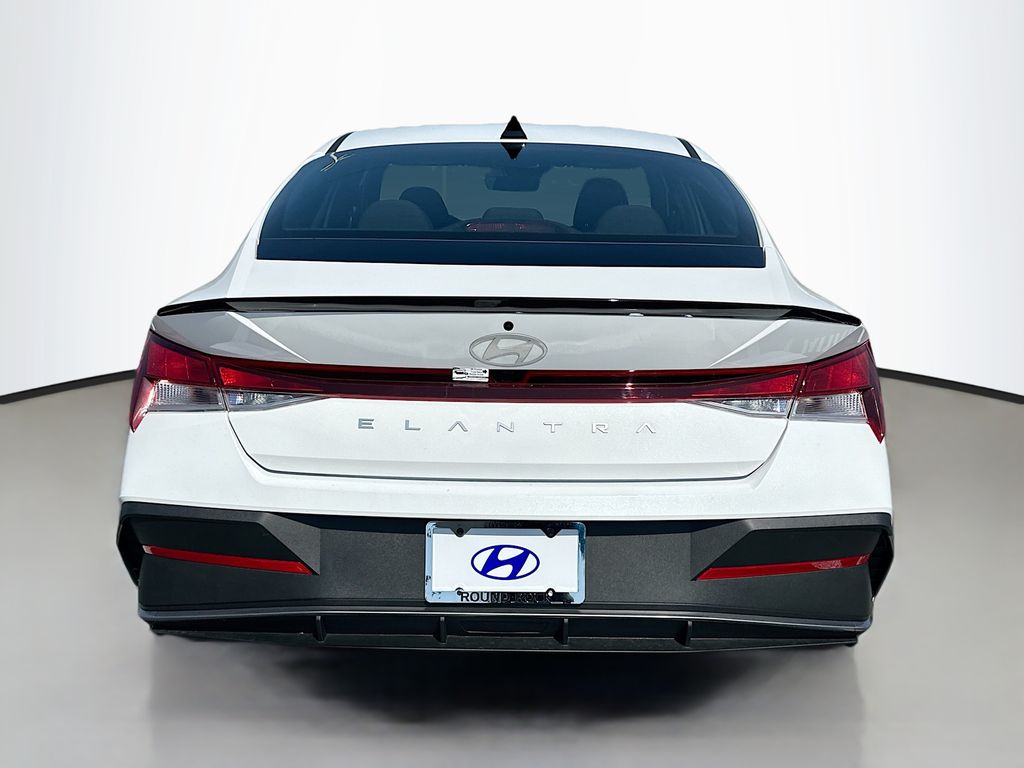 2025 Hyundai Elantra Sport 6
