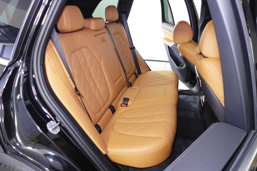 Thumbnail: 2024 BMW X5 - 19