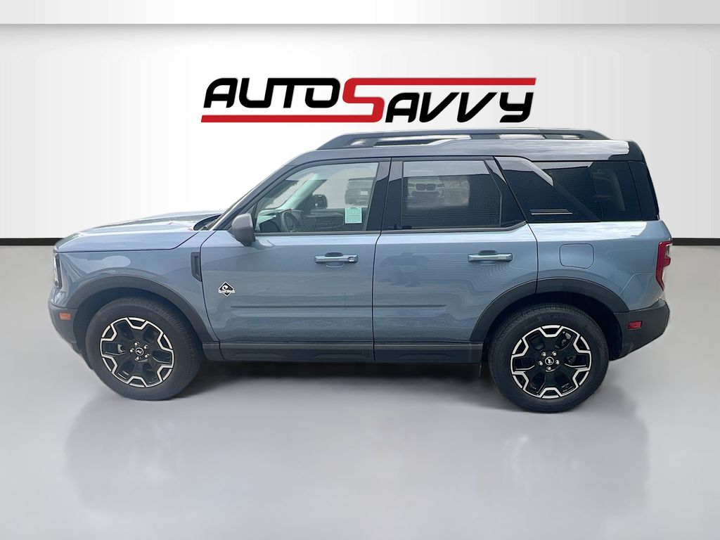 Used 2025 Gray Ford Outer Banks image 4