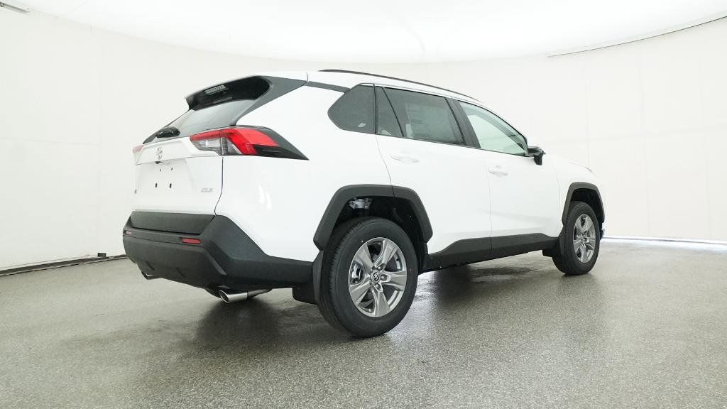 Thumbnail: 2025 Toyota RAV4 - 8