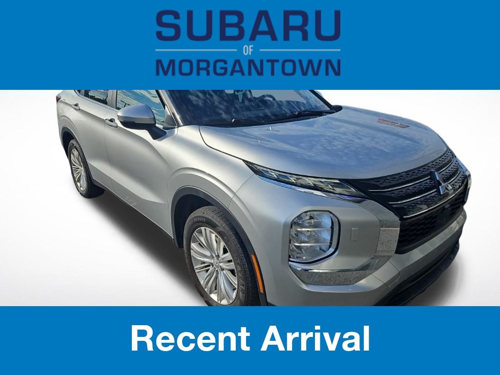 Silver Alloy 2022 Mitsubishi Outlander SUV / Crossover All-Wheel Drive Continuously Variable Transmission
