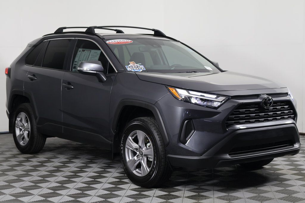 Thumbnail: 2025 Toyota RAV4 - 3