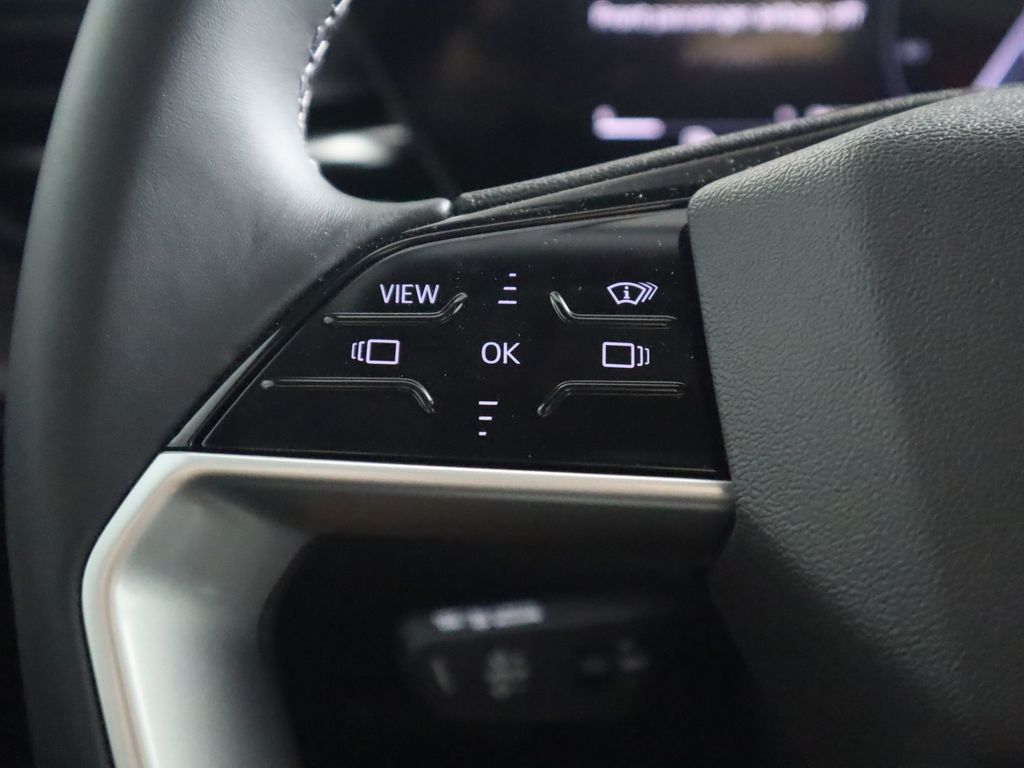 Thumbnail: 2025 Audi Q5 - 12