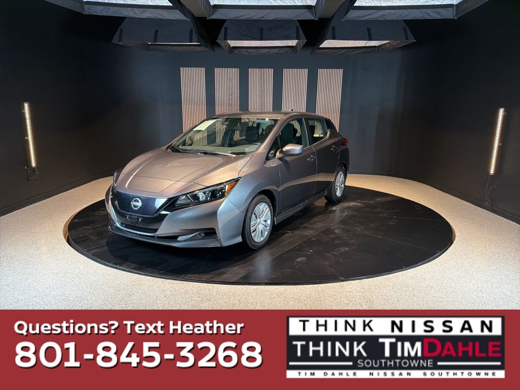 Gray (Gun Metallic) 2025 Nissan LEAF S FWD Hatchback Front-Wheel Drive Automatic