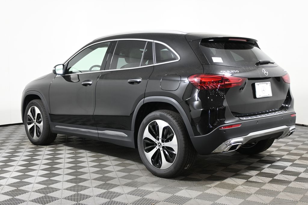 2025 Mercedes-Benz GLA 250 4MATIC 5