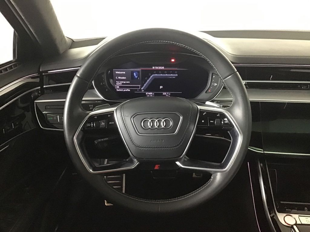 Used 2020 Black Audi 4.0T image 23