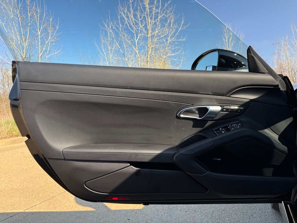2024 718 Cayman S picture #29
